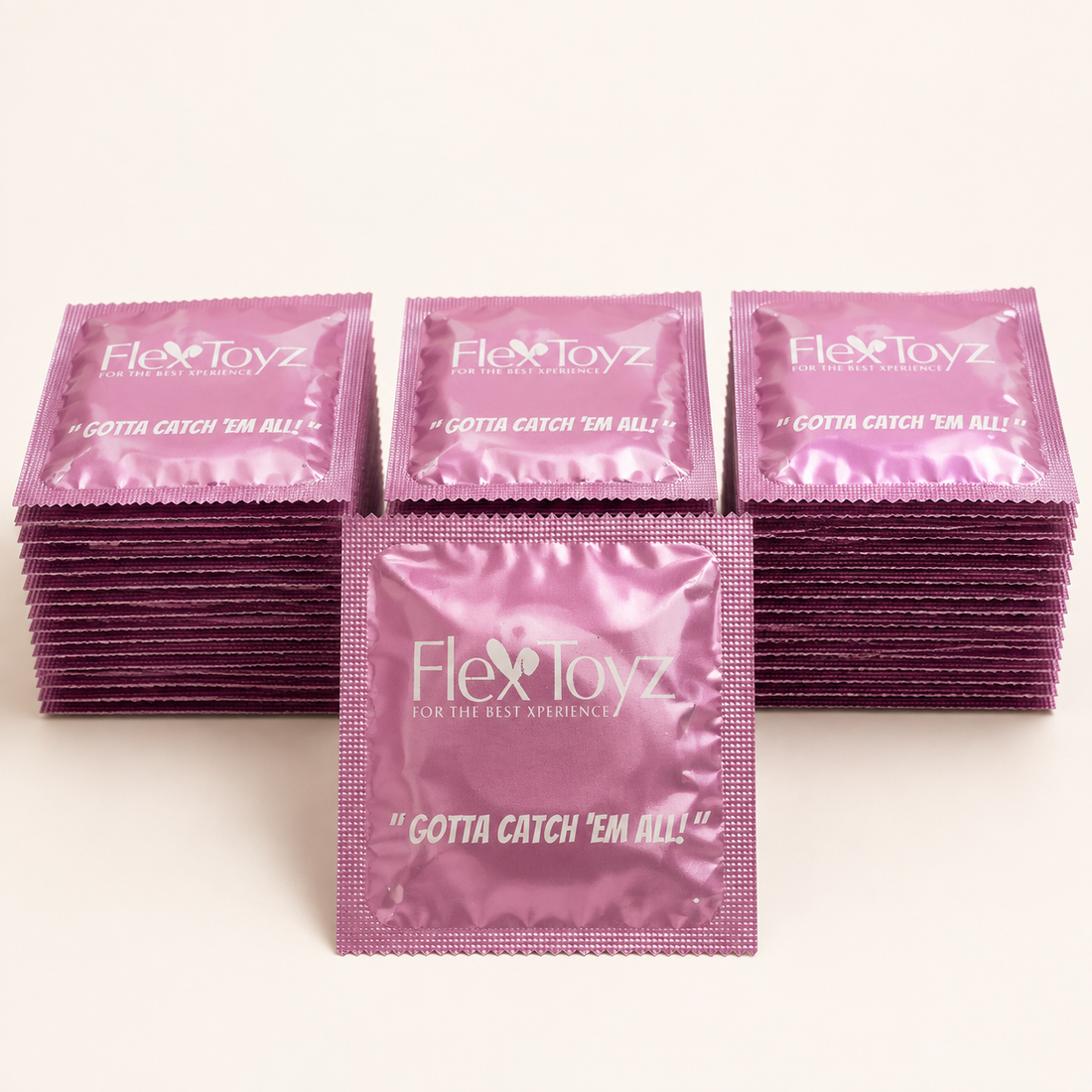 FlexToyz condooms voordeelverpakking met drie stapels roze foliezakjes van 36 stuks